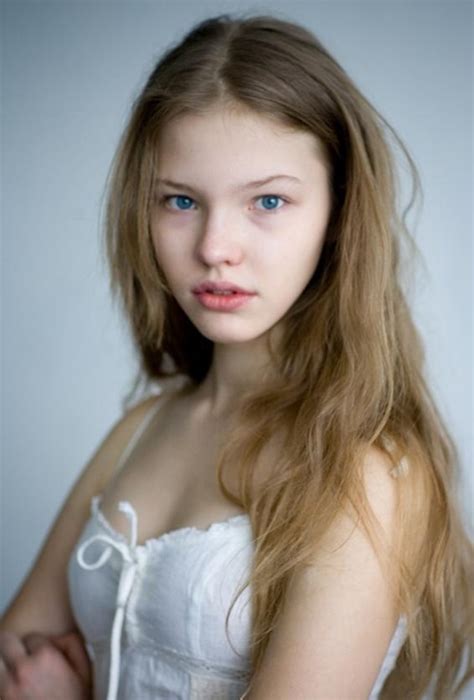 讓人深陷的冰藍眼眸 俄羅斯新秀模特兒Sasha Luss 時尚名牌正妹夢幻model 美人計 妞新聞 niusnews