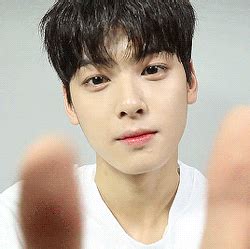 He is a member of the boy group astro and a former member of the project group s.o.u.l. ~Imaginas y Reacciones. Kpop~ in 2020 | Cha eun woo, Cha ...