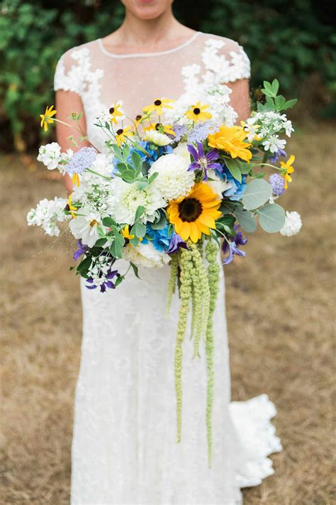 25 Sunflower Wedding Bouquets