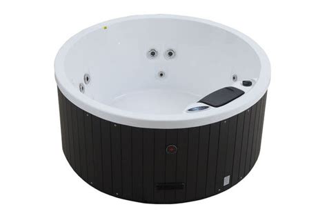 Best Hot Tubs 2023 Turn Your Garden Into A Boujee Resort Evening