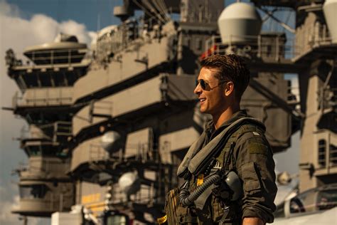 New Pictures For Top Gun Maverick Are Here Fangirlish