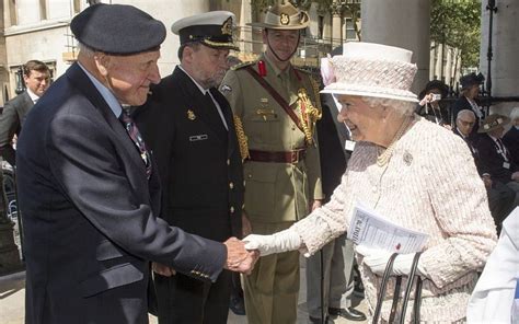 Queen Elizabeth Ii Leads Ceremonies In Britain For Vj Day The Times