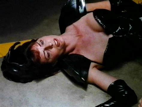 Nackte Joan Severance In Black Scorpion