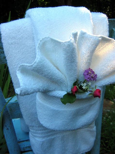 Fancy Shmancy Towel Fold Tutorial With Images How To Fold Towels