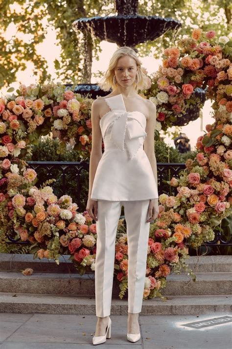 莱拉·罗斯 Lela Rose 202021秋冬婚纱礼服发布 Bridal Fall 2020 天天时装 口袋里的时尚指南