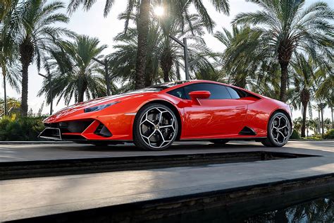 We inspect the car and dealer for price and quality. TopGear | Lamborghini Huracan EVO launched in Malaysia