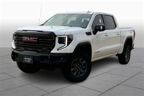 New 2024 Gmc Sierra 1500 At4x 4wd Crew Cab 147 Crew Cab Pickup In