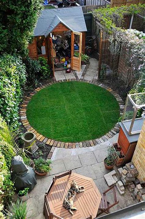 26 Fascinating Ideas For Tiny Courtyards With Big Statement