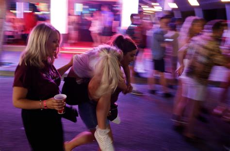 Spains Magaluf And Ibiza Crack Down On Booze Fuelled Tourists Gg