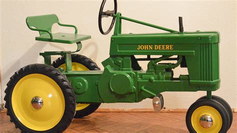 John deere:pedal at20756 pedal sale 300 pedal part oem number: 1952 John Deere 60 Small Seat Pedal Tractor | T223 ...
