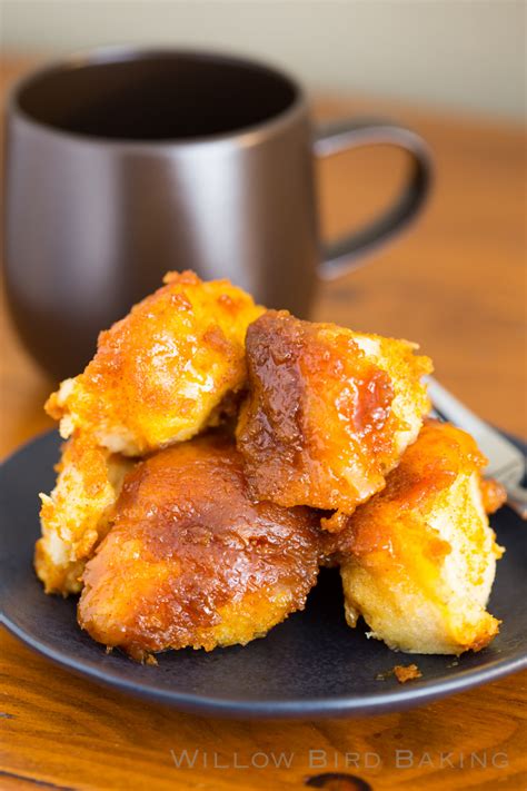 Pumpkin pie monkey bread recipe. Pumpkin Pie Monkey Bread (and My New Bedroom Reveal ...