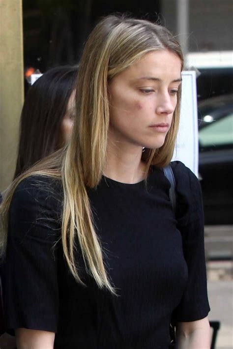 Amber Heard Leaves Court In Los Angeles 05272016