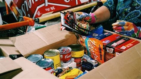 Emergency food as available contact: Food banks are not solving food insecurity problem, expert ...