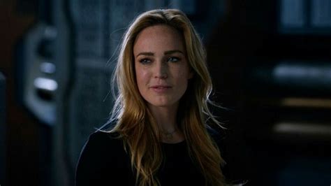 There, he plays álex guzmán, an exconvict, a hacker extraordinaire and the titular character's brother. Sara Lance in 2020 | Sara lance arrow, Dc legends of ...