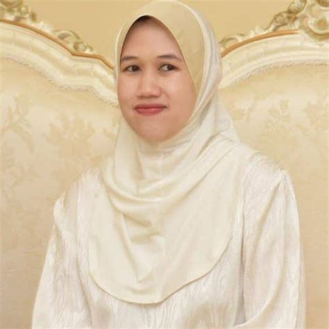 A'ishah putri, kelantan, sultan, kota bharu, sultan ismail petra, sekolah, agama, aishah putri, abdul, perempuan, menengah his highness prince abdul qawi and his bride her royal highness tengku amalin a'ishah putri at their wedding ceremony held in kota bharu. Lulusan Undang-Undang... Adinda Sultan Kelantan, TENGKU ...