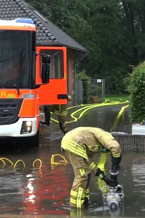 Sparen sie durch kostenlose vergleichsangebote für garagen. Hannover: Feuerwehr nach Gewitter im Dauereinsatz | NDR.de ...