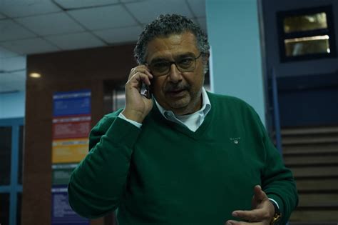 آسان، رایگان، در هر مکان و در هر زمان. الجماهير تشارك «ماجد الكدواني» البكاء بعد أول ظهور له في ...