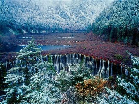 Five Flower Lake Gem Of The Jiuzhaigou National Park Unusual Places