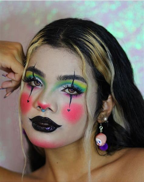 Scary Clown Makeup Looks For Halloween 2020 The Glossychic Creepy Clown Makeup Halloween