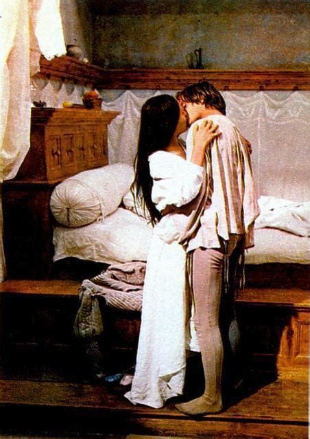 Romeo And Juliet Movie Bed Scene Les Baux De Provence