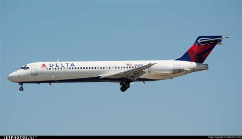 N947at Boeing 717 2bd Delta Air Lines Sebastian Thiel Jetphotos