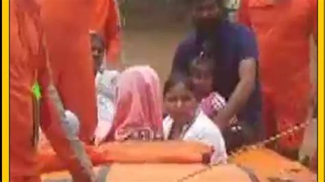 पंजाब में तेज बारिश से आई बाढ़ गर्भवती महिला को ndrf ने किया रेस्क्यू short videos aajtak