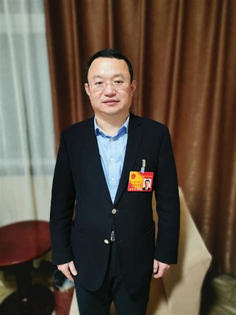 Jun 08, 2021 · 近日，河南省新密市一煤矿涉嫌瞒报4人死亡安全事故引发网络关注。6月8日下午，记者从郑州市有关部门获悉，煤矿事故涉嫌瞒报的企业出资人李某及法人代表张某等10人已被警方控制。 关于出彩河南人，这些省人大代表这样说-大河网