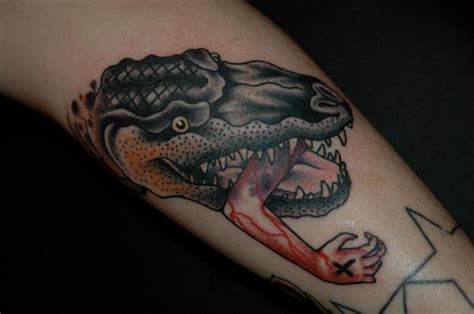 Traditional Dinosaur Tattoo Soviahariot