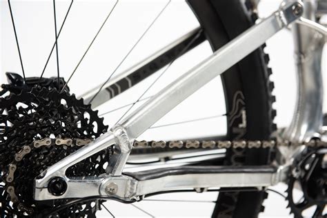 2020 Reeb Sqweeb V3 Short Travel X01 Bike Reviews Comparisons Specs