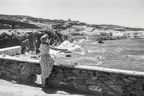 Διονύσης σχοινάς | μύκονος (the official remix). Robert Mc Cabe, Μύκονος 1955-1957 - Mykonos Locals