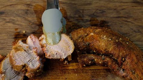 Brush your meat with barbeque sauce then tent it using aluminum foil. Should A Pork Loin Already Seasoned Need To Be Covered ...