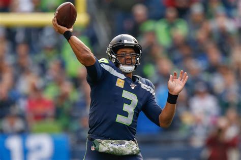 Russell Wilson is stellar in Seahawks overtime win over the Buccaneers