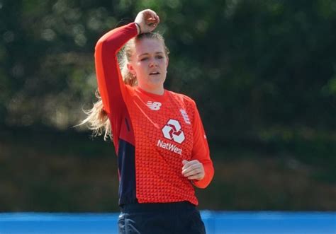 sarah glenn england women s cricket player profile the cricketer