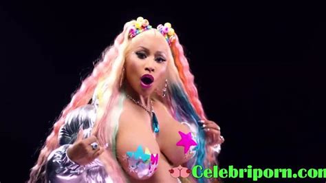 Nicki Minaj Topless Big Firm Perfect Boobs Bouncing Around