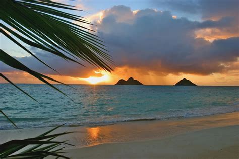 Hawaii Oahu Dramatic Sunrise At Lanikai Beach Mokulua
