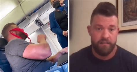 Passengers Unite To Support Man Kicked Off United Flight For Wearing