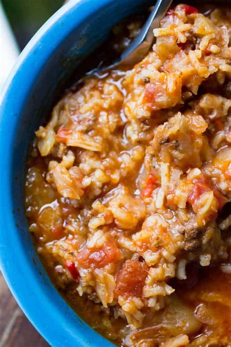 Serve them up with your favorite fixings, and you won't mind that instant pot cabbage soup. Instant Pot Cabbage, Beef, and Rice Soup | Electric ...