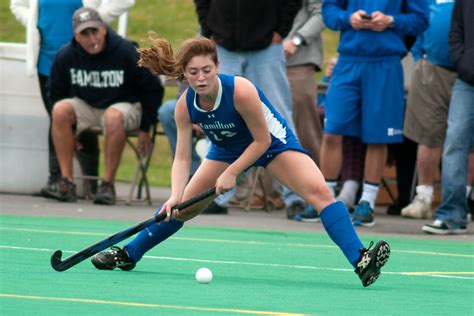 Rosencrans '17 scores twice in field hockey loss - News - Hamilton College