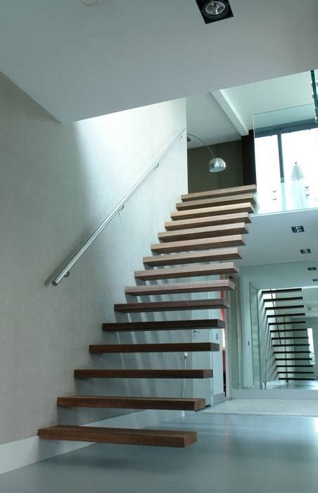 Eestairs Floating Stairs Eestairs Stairs And Balustrades Corredor