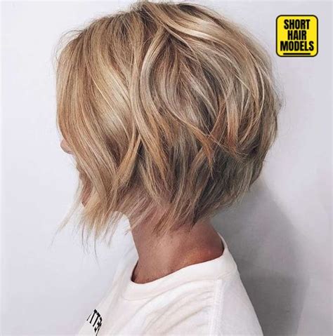 Your ultimate resource for hair inspiration, styling tips, hair care advice, expert tutorials and more. 25 Quick and Easy Short Haircuts for 2020 | Short Hair Models