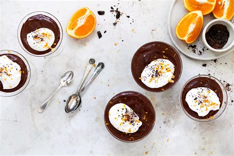 For the ultimate layered cake, i've chosen to work with 811 dark chocolate. Earl Grey and Orange Infused Blender Chocolate Mousse ...