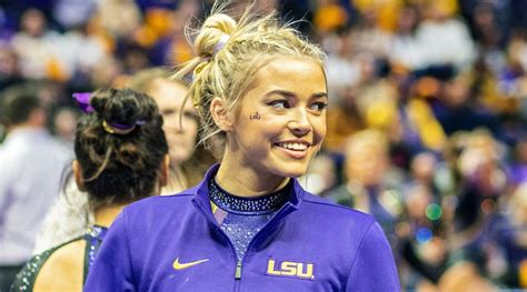 Ncaa Gymnast Olivia Dunne Stuns Fans With Bedazzled Lsu Leotard In
