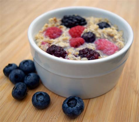 Quick Berry Oatmeal