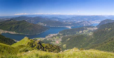 Der see ist umgeben von grünen bergen, die sich im wasser widerspiegeln, und von besonders schönen stränden. Hotels in Bissone: günstig nach Lago di Lugano (Schweizer ...