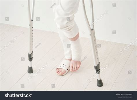 Asian Senior Woman Using Crutches Room Stock Photo 2252514037