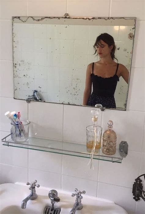 Jeanne Damas New Flame Diy Bathroom Decor Budget Bathroom Modern