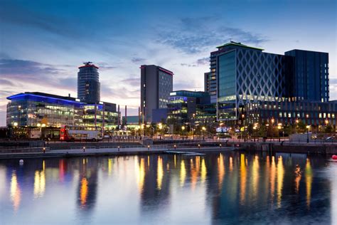 The story of our city cannot be told without understanding the strength and determination of its citizens. Serviced Aparthotels in Manchester City Centre ...