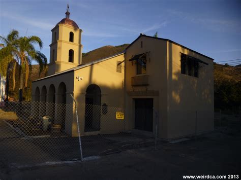 Experience an amazing stay in our premium motel rooms at snug inn motel. Motel Inn - Weird California