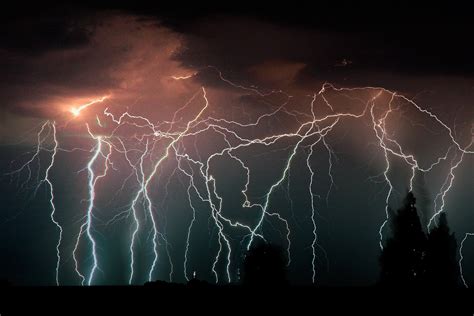 36 Hd Lightning Storm Wallpaper Wallpapersafari