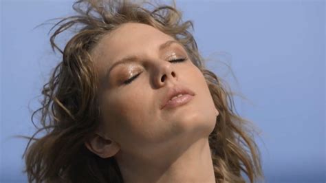 Taylor Swift Beachside Gq Photoshoot 2015